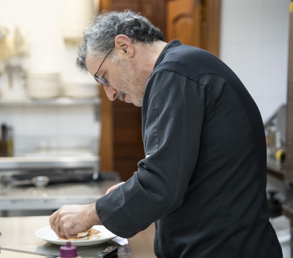Cocina de autor junto a Laguardia de la mano de Héctor Oribe